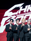 Stray Kids и я. Иллюстрированный фанбук с фотографиями группы — фото, картинка — 2