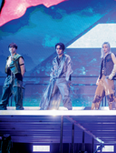 Stray Kids и я. Иллюстрированный фанбук с фотографиями группы — фото, картинка — 10